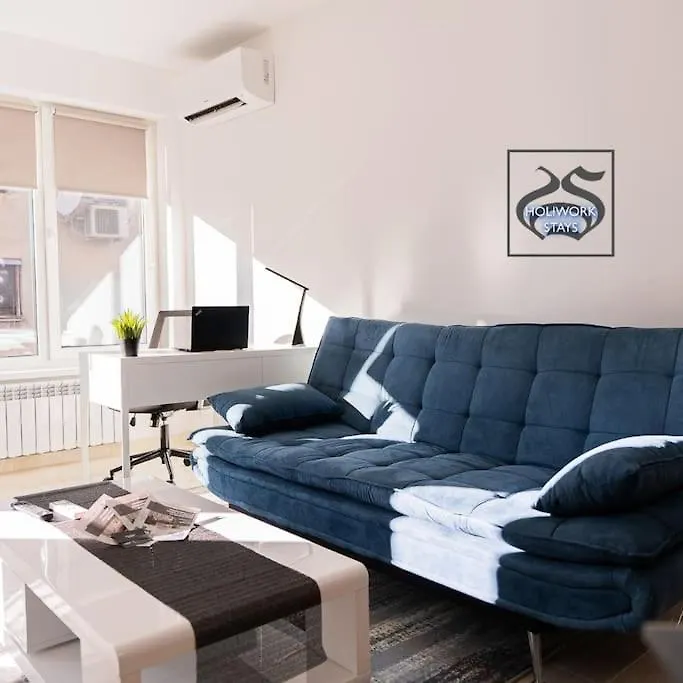 Digital Nomad Suites With Free Gym Pass And Office Setup 索菲亞 公寓