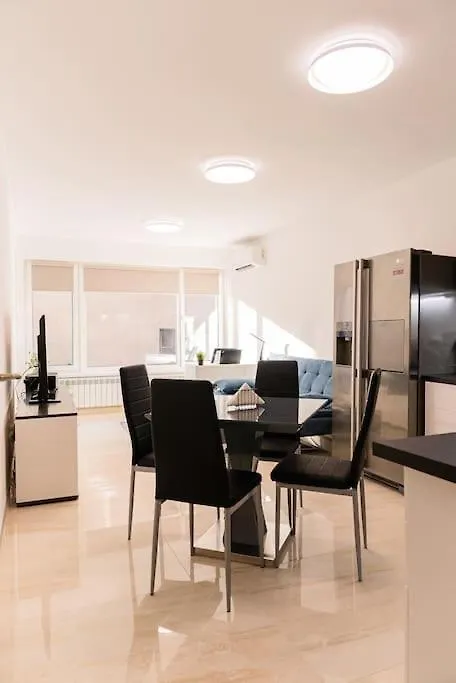 Digital Nomad Suites With Free Gym Pass And Office Setup Sofia