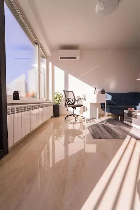 Digital Nomad Suites With Free Gym Pass And Office Setup Sofia Bulgarie
